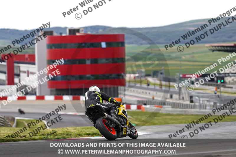 cadwell no limits trackday;cadwell park;cadwell park photographs;cadwell trackday photographs;enduro digital images;event digital images;eventdigitalimages;navarra;no limits trackdays;peter wileman photography;racing digital images;trackday digital images;trackday photos